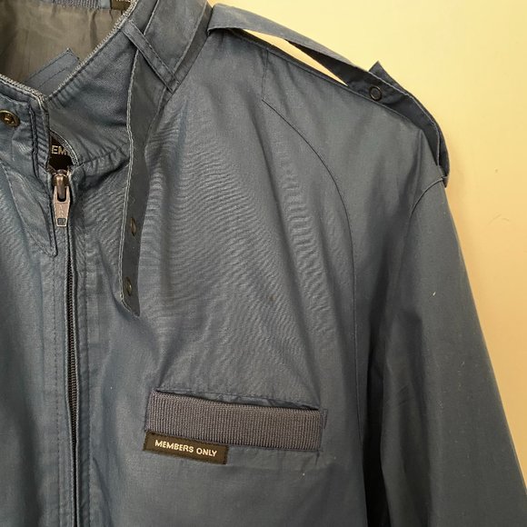 Vintage Navy Members Only Bomber Jacket - Picture 4 of 6